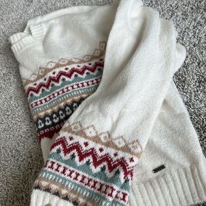 Hollister sweater